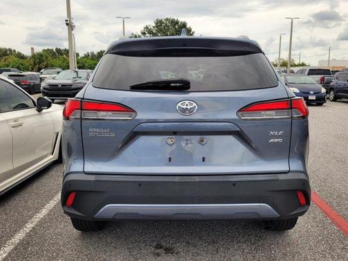2022 Toyota Corolla Cross XLE