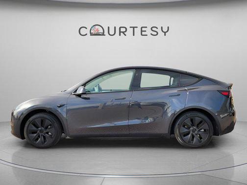 2024 Tesla Model Y Long Range Dual Motor All-Wheel Drive