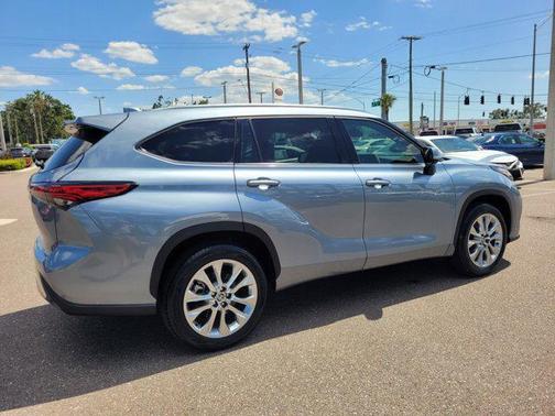 2023 Toyota Highlander Limited