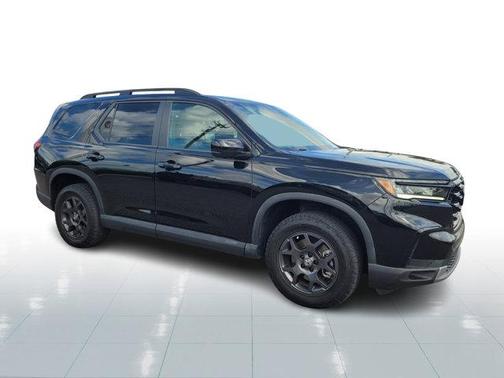 2023 Honda Pilot AWD TrailSport