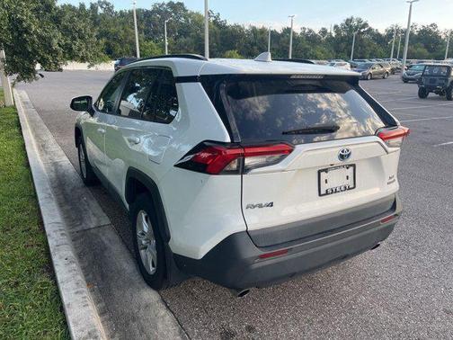 2021 Toyota RAV4 Hybrid XLE