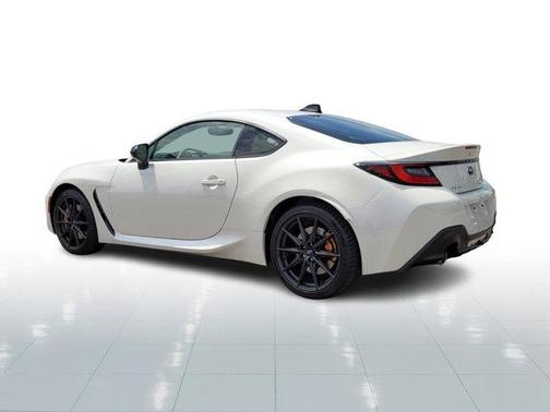 2025 Subaru BRZ tS