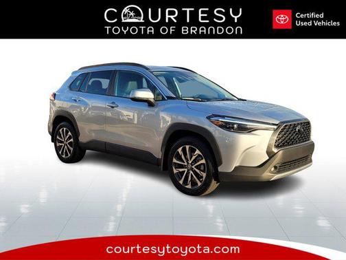 2024 Toyota Corolla Cross XLE