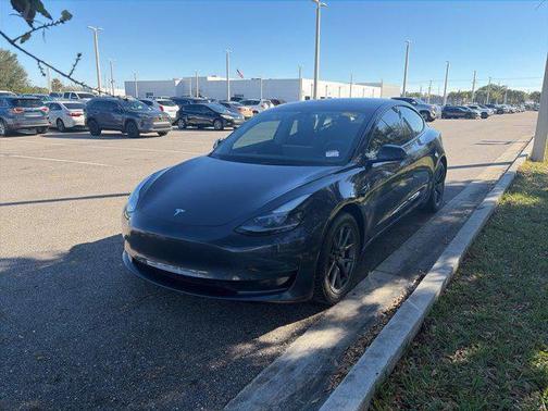 2023 Tesla Model 3 Standard Range
