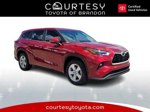 2023 Toyota Highlander LE