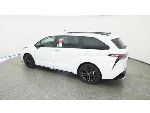 2025 Toyota Sienna XSE 7 Passenger