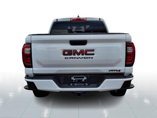 2023 GMC Canyon Base
