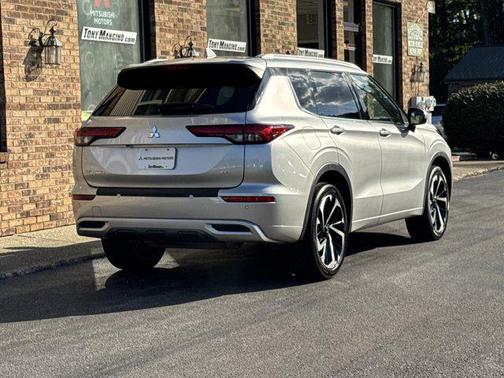 2022 Mitsubishi Outlander SEL Special Edition 2WD