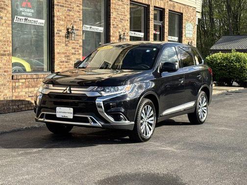 2020 Mitsubishi Outlander SE