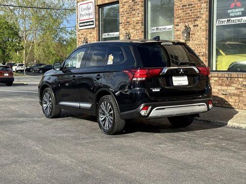2020 Mitsubishi Outlander SE