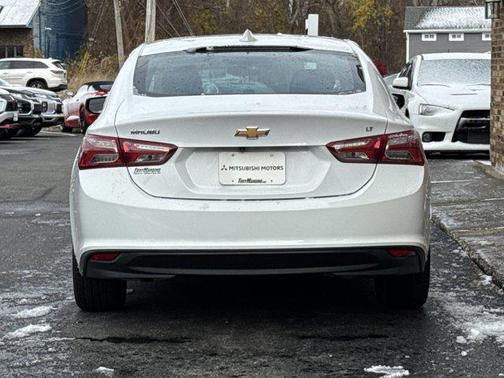 2021 Chevrolet Malibu FWD LT