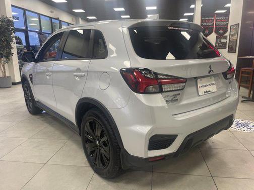 2025 Mitsubishi Outlander Sport 2.0 LE
