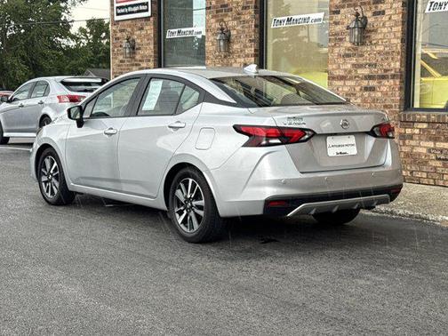 2021 Nissan Versa 1.6 SV