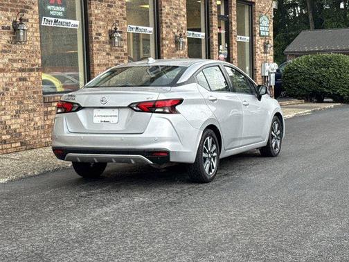 2021 Nissan Versa 1.6 SV