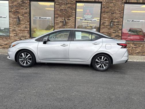 2021 Nissan Versa 1.6 SV