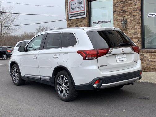 2018 Mitsubishi Outlander SEL