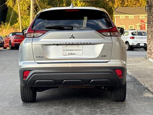 2023 Mitsubishi Eclipse Cross LE
