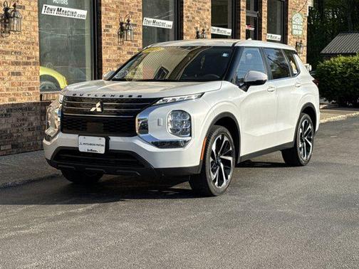 2022 Mitsubishi Outlander ES 2.5 S-AWC