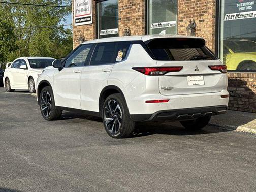 2022 Mitsubishi Outlander ES 2.5 S-AWC