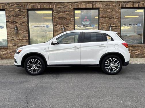 2016 Mitsubishi Outlander Sport 2.4 SE