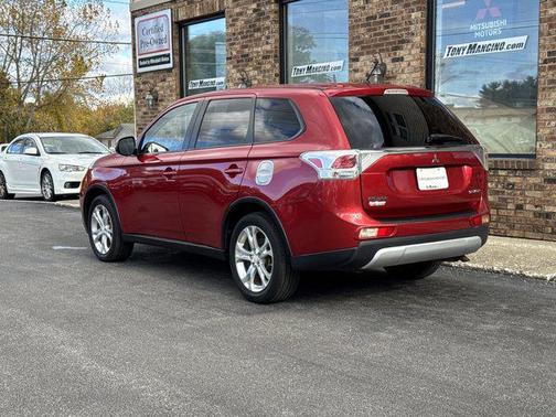 2015 Mitsubishi Outlander SE