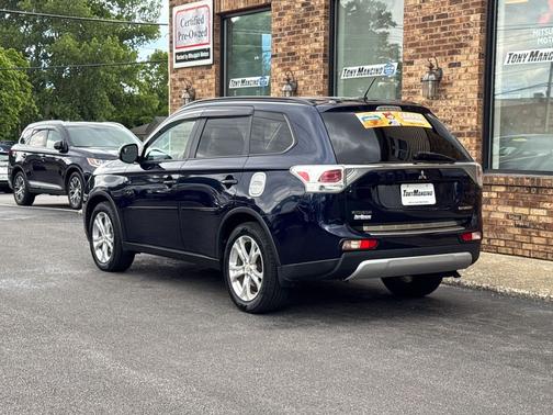 Cosmic Blue 2015 Mitsubishi Outlander SE