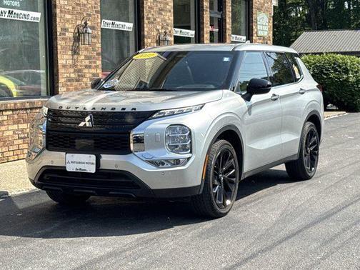2022 Mitsubishi Outlander Black Edition S-AWC