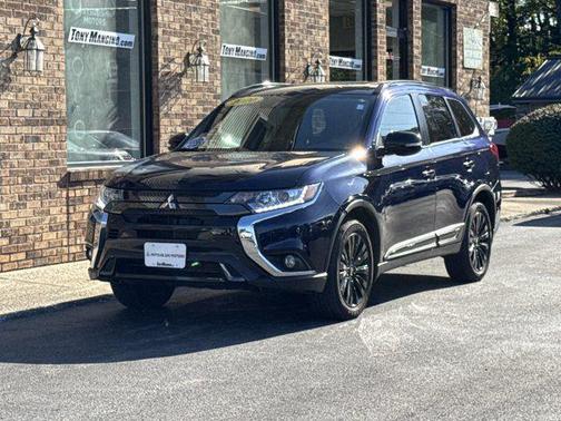 2020 Mitsubishi Outlander SE