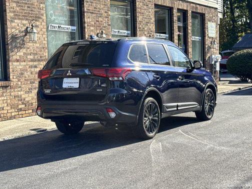 2020 Mitsubishi Outlander SE