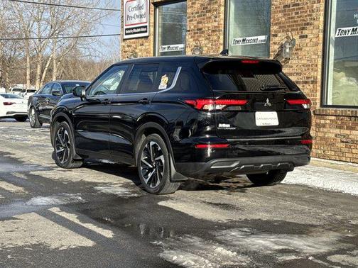 2022 Mitsubishi Outlander ES 2.5 S-AWC