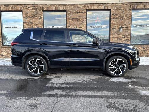 2022 Mitsubishi Outlander ES 2.5 S-AWC