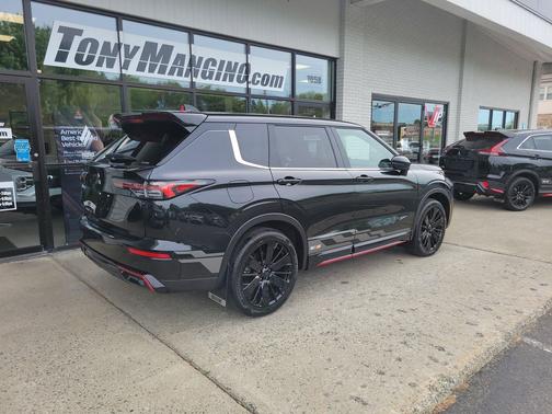 Black Diamond 2026 Mitsubishi Outlander Ralliart S-AWC