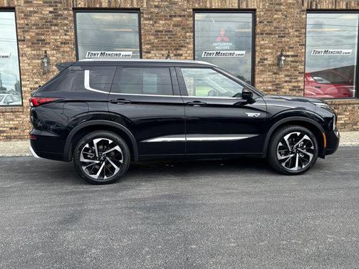 2023 Mitsubishi Outlander PHEV SEL