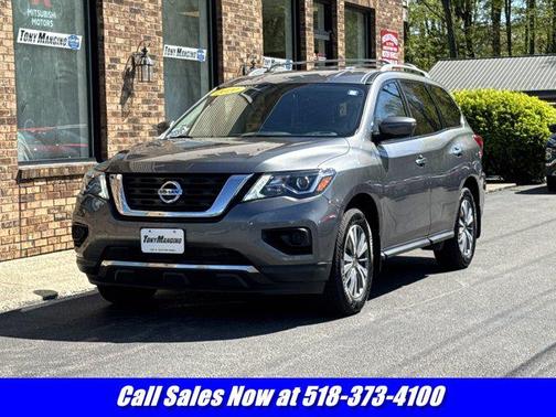 Gun Metallic 2020 Nissan Pathfinder S 4WD