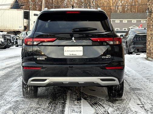 2024 Mitsubishi Outlander PHEV SEL