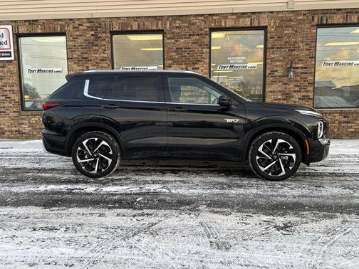 2024 Mitsubishi Outlander PHEV SEL