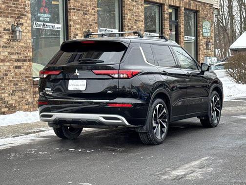 2022 Mitsubishi Outlander SEL Special Edition S-AWC