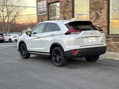 2022 Mitsubishi Eclipse Cross LE