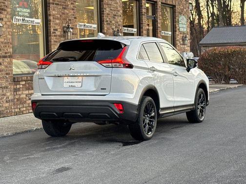2022 Mitsubishi Eclipse Cross LE