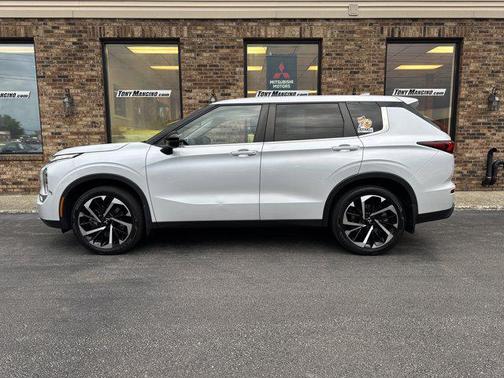 2022 Mitsubishi Outlander ES 2.5 S-AWC