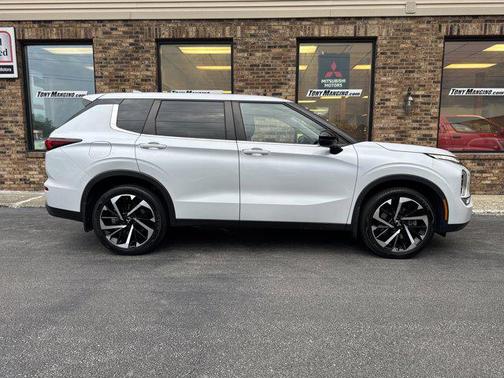 2022 Mitsubishi Outlander ES 2.5 S-AWC