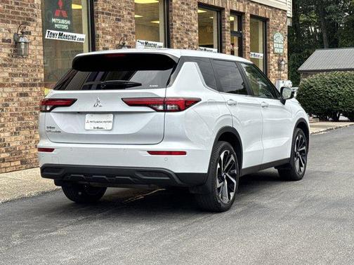 2022 Mitsubishi Outlander ES 2.5 S-AWC
