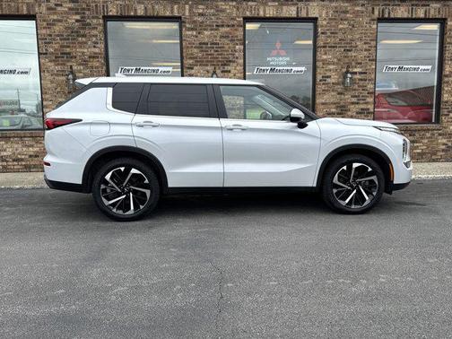 2022 Mitsubishi Outlander ES 2.5 S-AWC