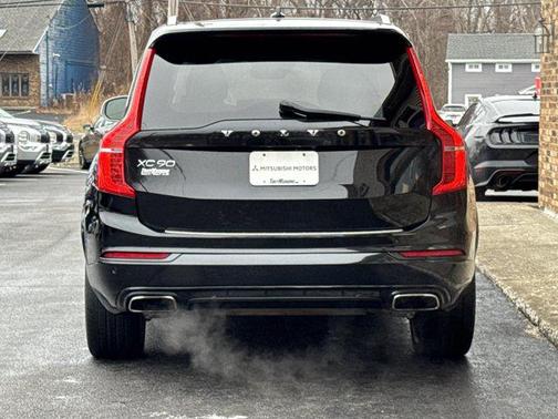 2016 Volvo XC90 T6 R-Design