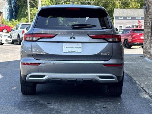 2023 Mitsubishi Outlander PHEV SE S-AWC