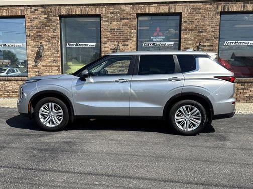 2022 Mitsubishi Outlander ES 2.5 S-AWC