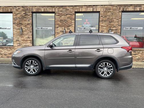 2018 Mitsubishi Outlander SE