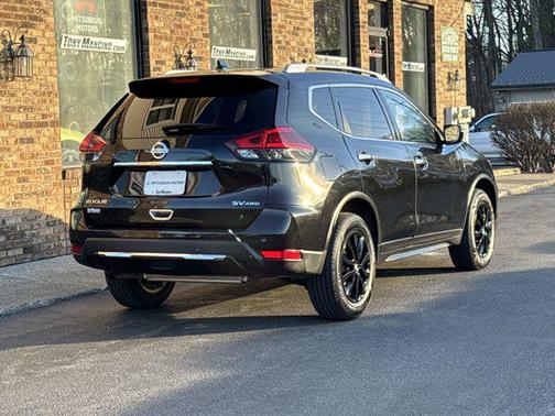 2020 Nissan Rogue SV