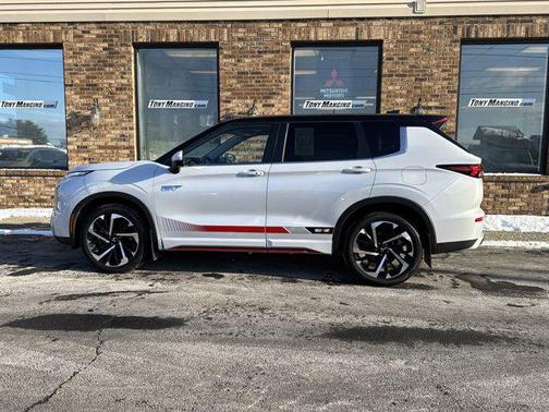 2023 Mitsubishi Outlander PHEV Ralliart S-AWC