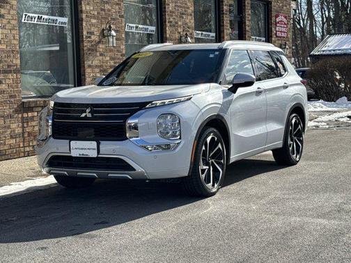 2022 Mitsubishi Outlander SEL Special Edition S-AWC